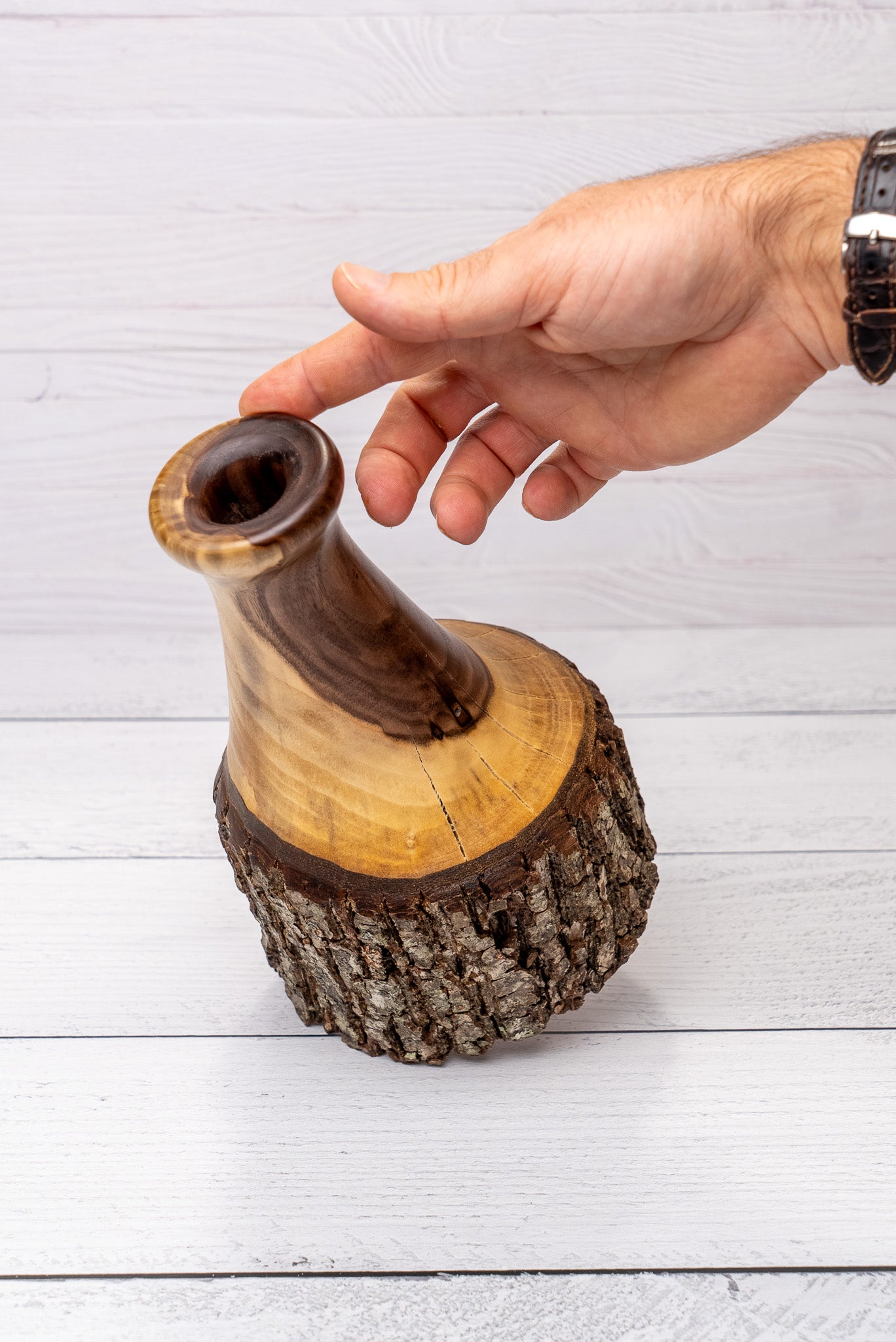 Walnut Emerging Vase | S0125